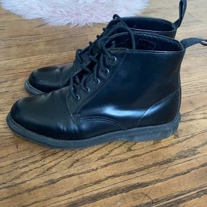 Smooth leather Dr Martens